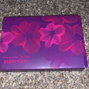Colouree Raine Berry Cute Eyeshadow Palette